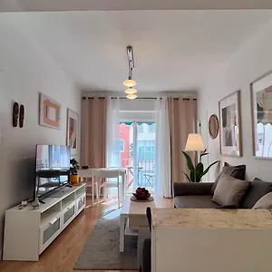 Apartamento Super Comfy And Homey 4br Peachy, Málaga